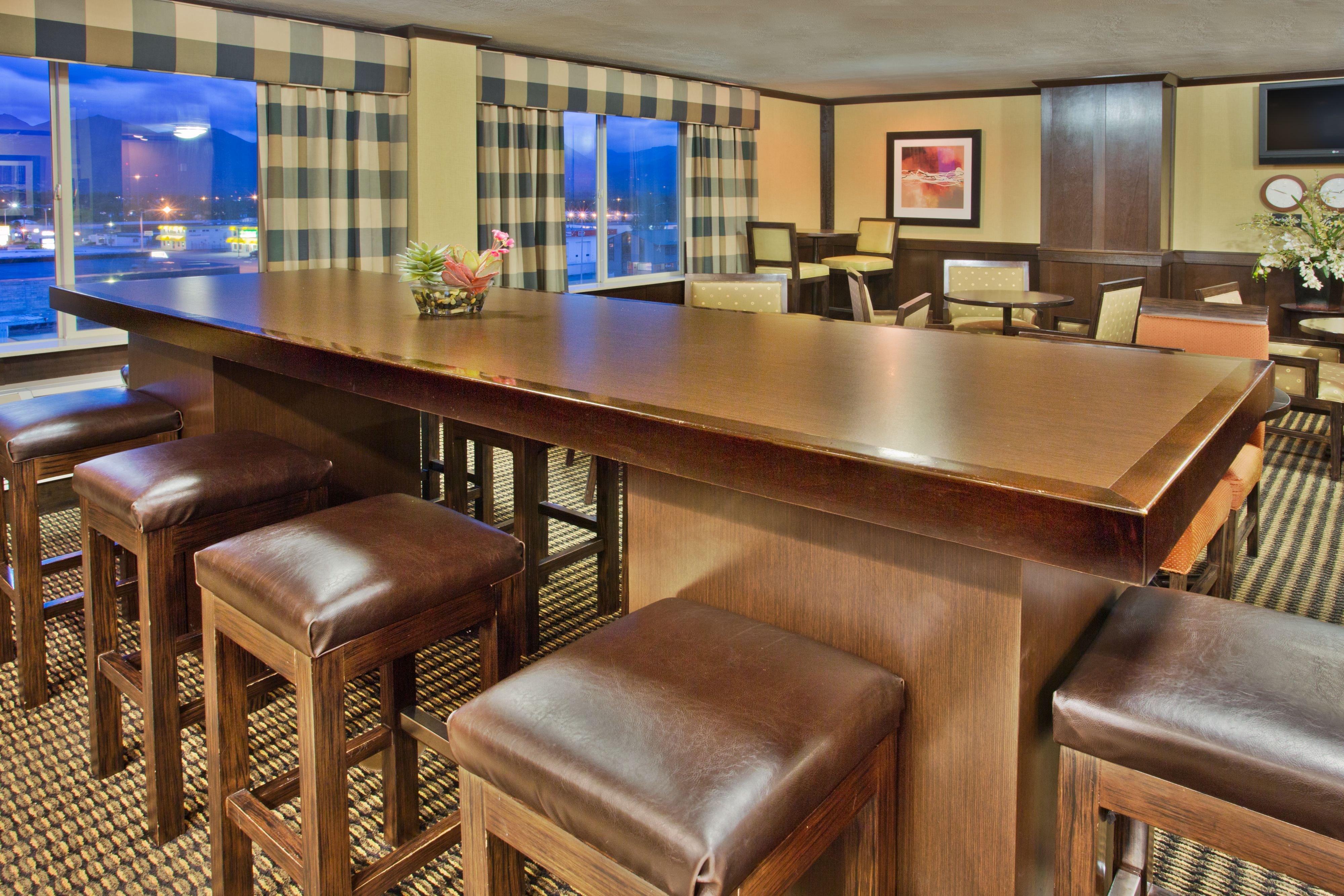 Crowne Plaza Anchorage-midtown By Ihg Hotel 4*