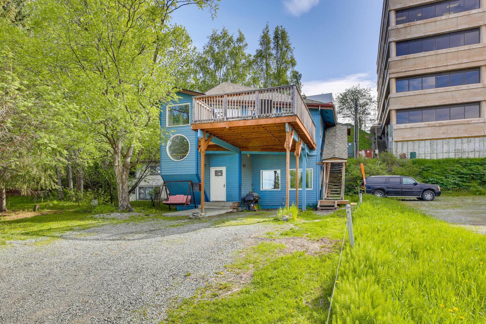 Rustic Hideaway Walk To Coastal Trail! *