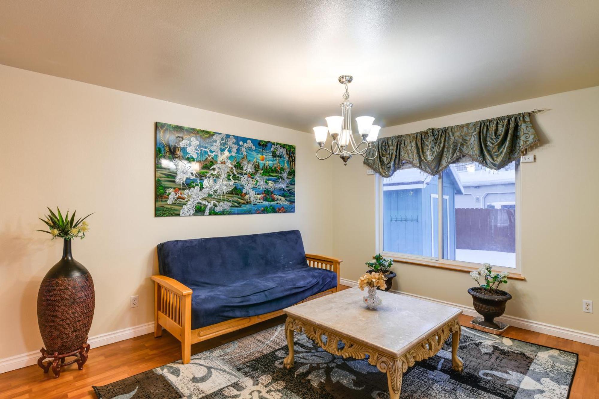 4 Mi To Alaska Zoo! Holiday home Anchorage