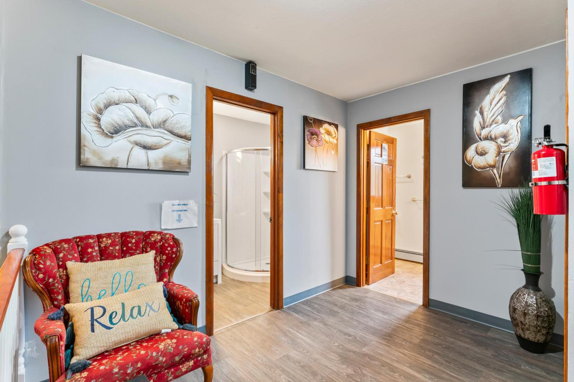 Quiet And Comfortable Deluxe Bed & Breakfast *