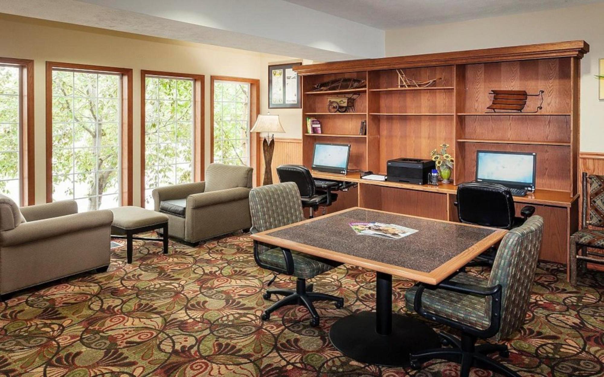 Wyndham Garden Airport Hotel
