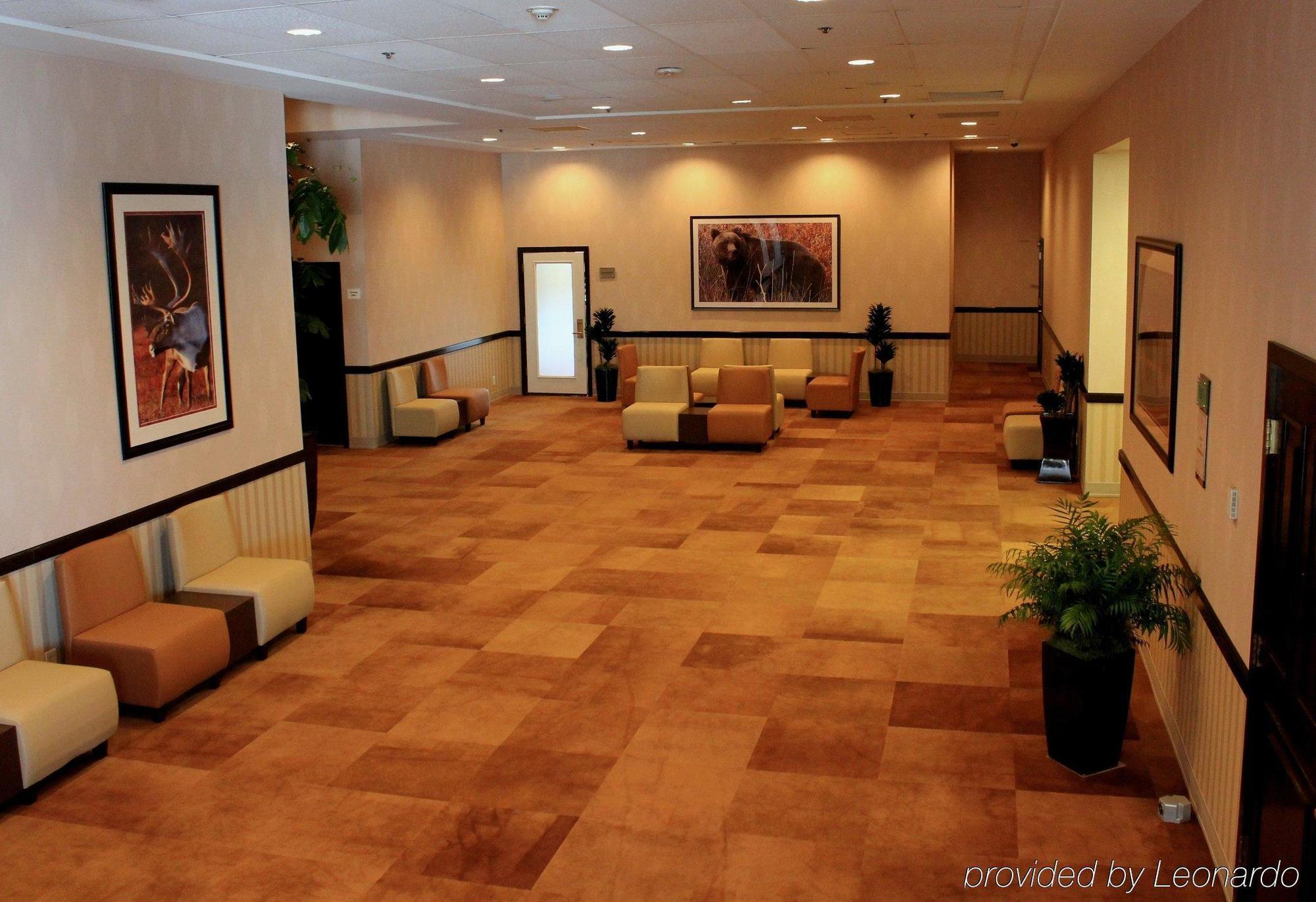 The Lakefront Hotel 3*