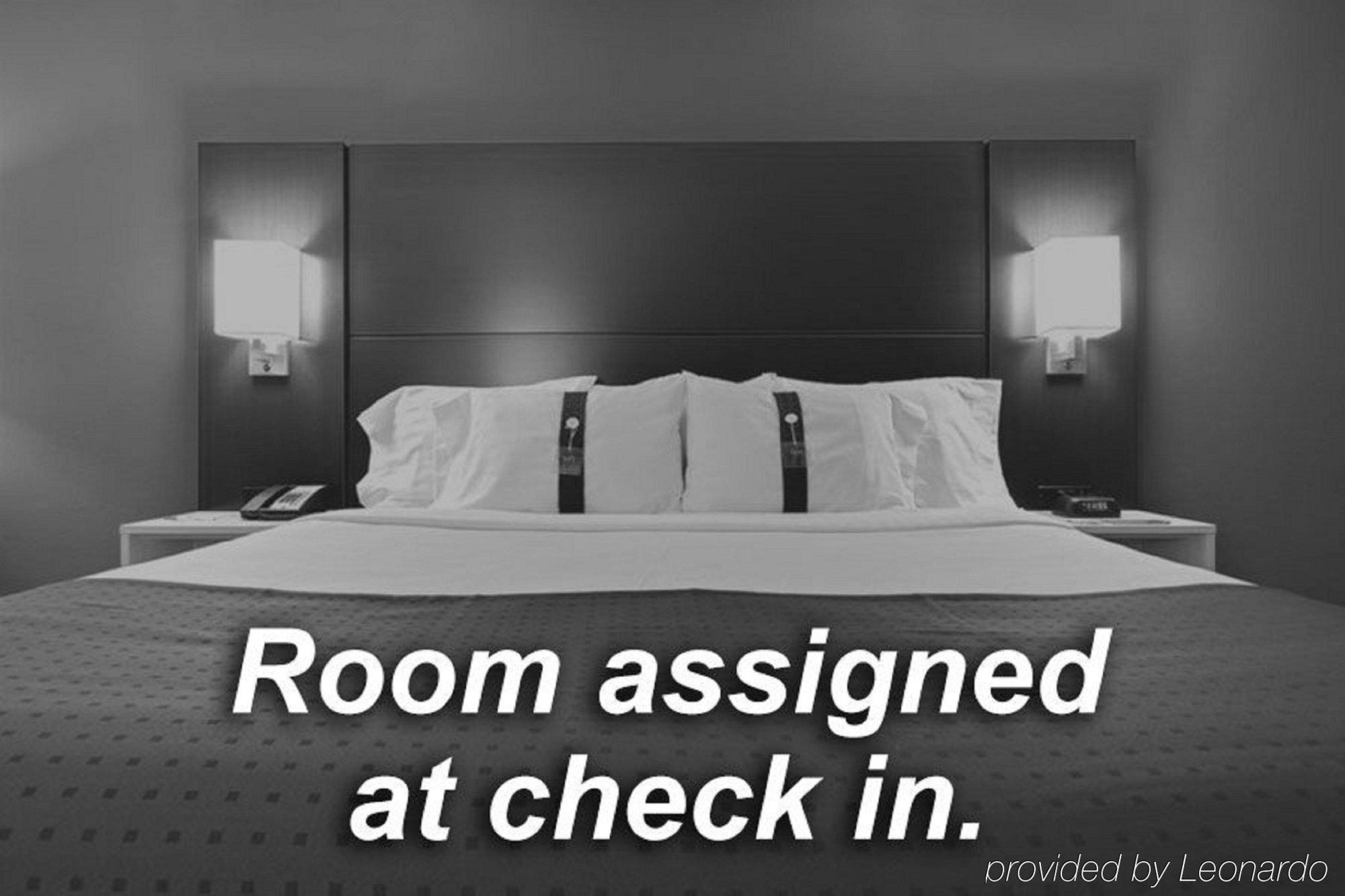 Hotel Crowne Plaza Anchorage-midtown By Ihg 4*