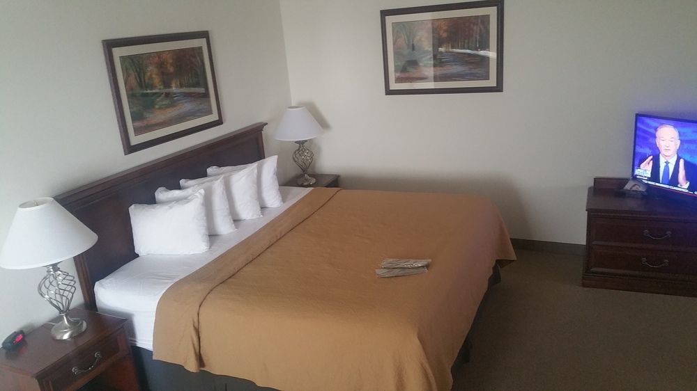 Hotel Alex And