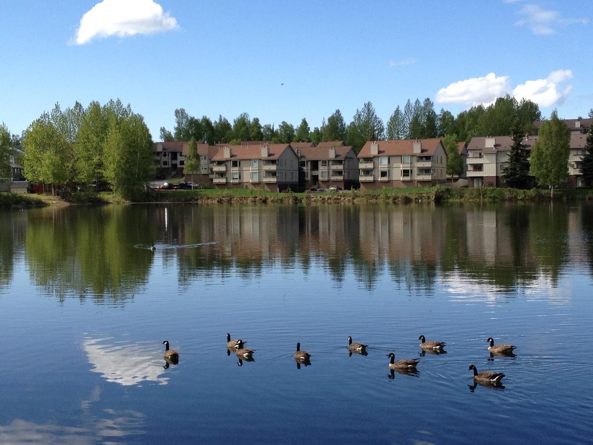 Reflection Lake Bed & Breakfast *