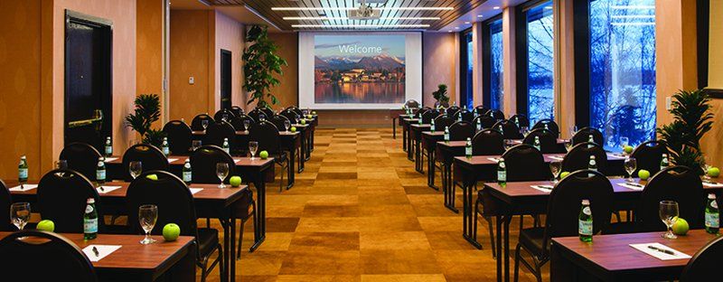 Hotel The Lakefront 3*