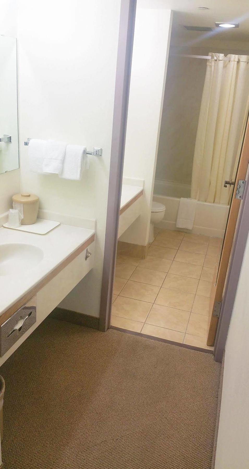 Hotel Alex And Anchorage