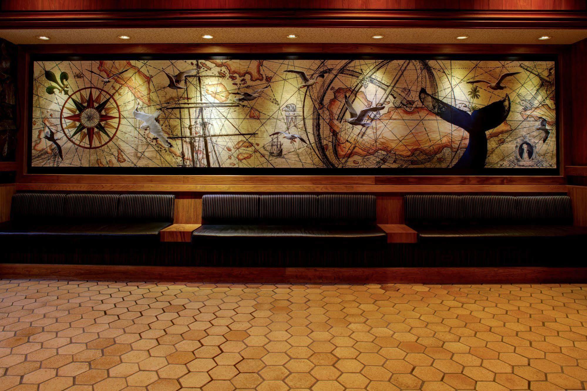 The Captain Cook Hotel 4*